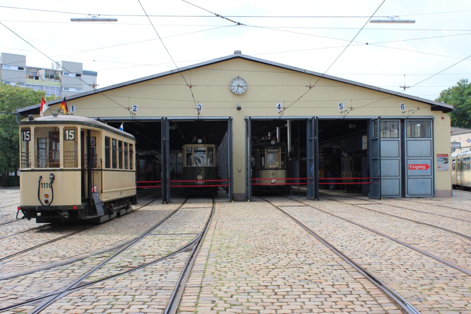 Besuch im Historischen Straßenbahndepot in Nürnberg St. Peter